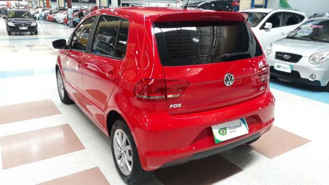 Fox 1.6 Flex Comfortline Completo + Couro + C Som Volante - Foto 8