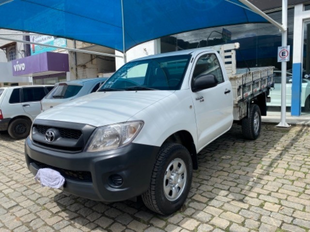 VENDO TOYOTA HILUX CS 4X4 DIESEL