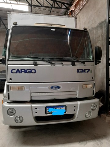 FORD CARGO 1317E 2010/2011 EXCELENTE OPORTUNIDADE