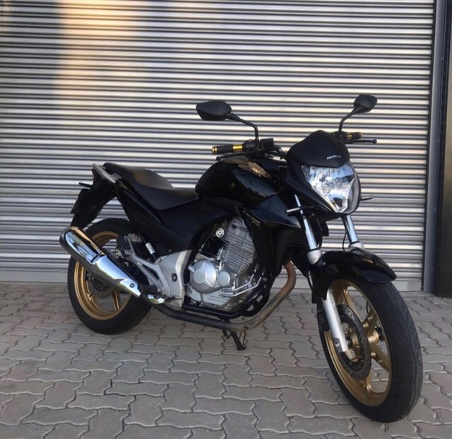 HONDA CB