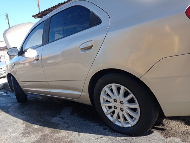 VENDO COBALT 2012 COMPLETO E COM GÁS NATURAL