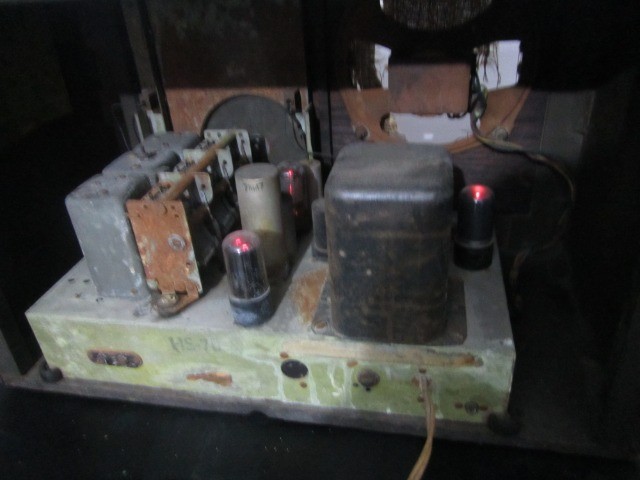 Rádio antigo Motorola Valvulado - 1947 - Foto 4