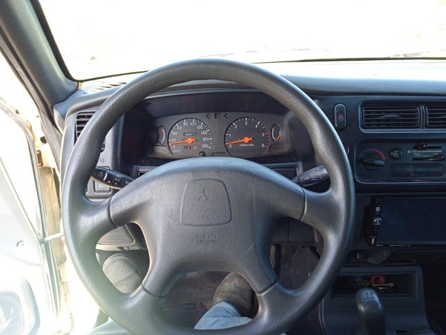 L 200 2011 4X4. DIESEL