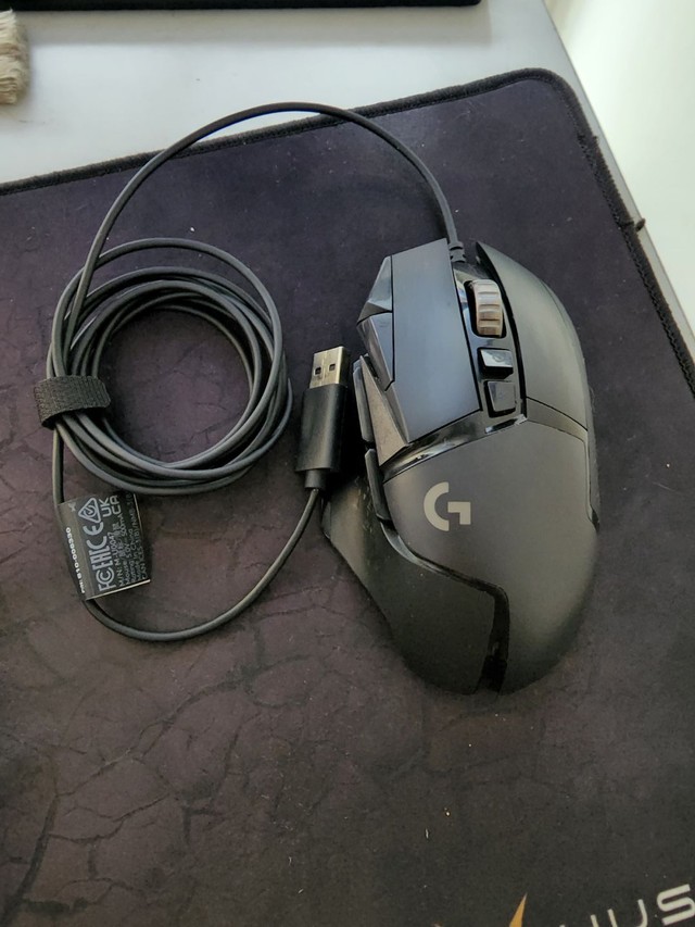 Mouse Gamer Logitech G502 HERO com RGB( sem garantia)
