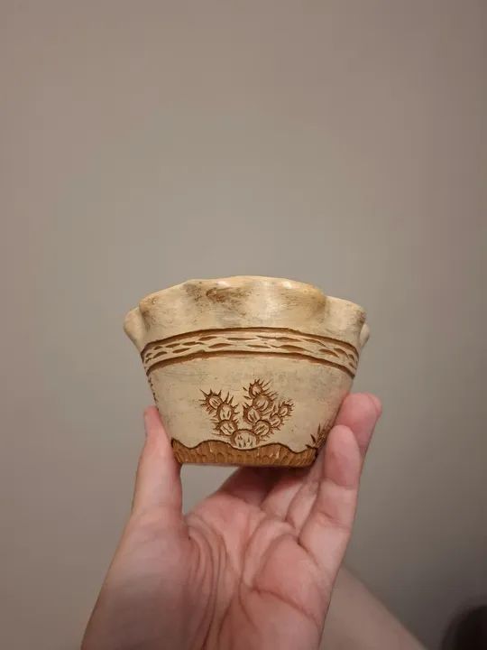 Vaso pequeno totalmente artesanal comprado em viagem no sertão de Juazeiro da Bahia - Foto 2