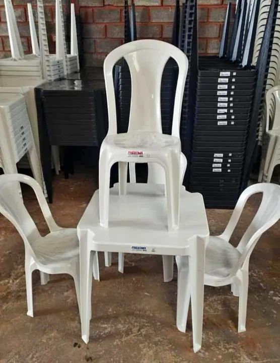 Cadeiras e Mesas novas o conjunto. - Foto 4