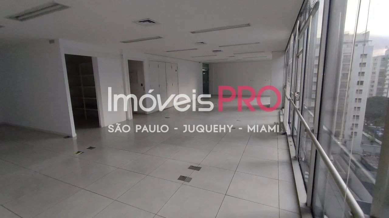 Conjunto de 165m² em prédio retrofitado na Paulista