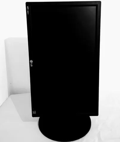 Monitor LG LED 19 polegadas com rotação de tela - Foto 2