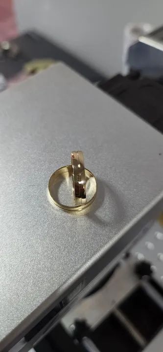 Par Aliança de ouro 18 k 4mm 4 gramas - Foto 4