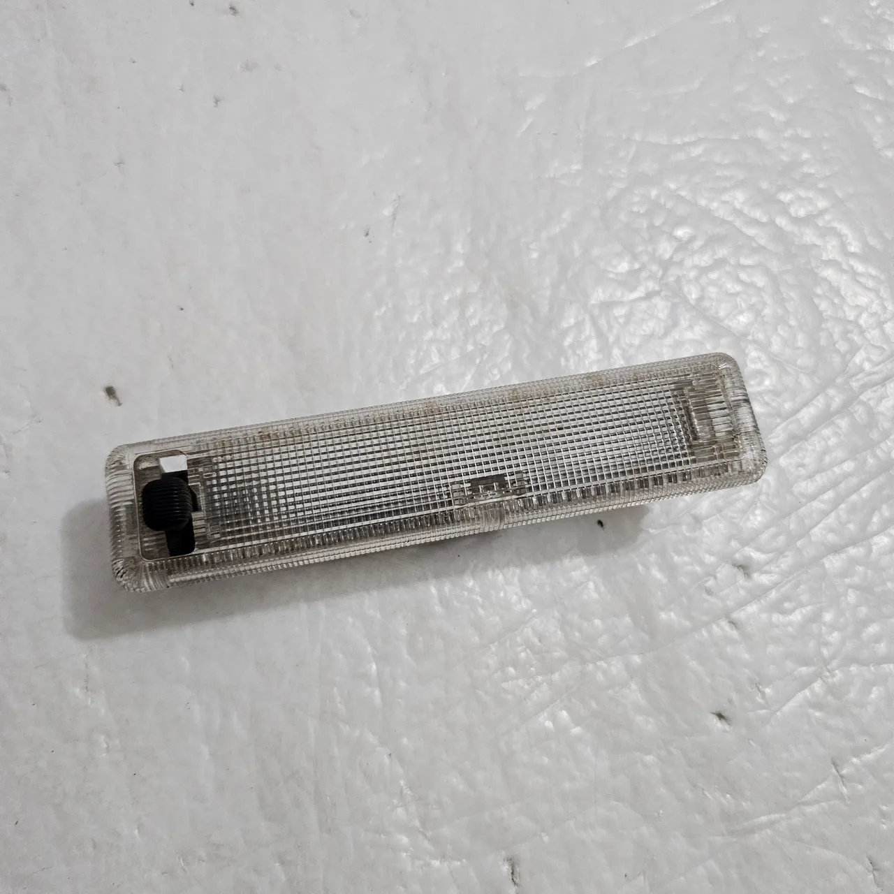 Ford cargo lanterna cortesia teto nova original