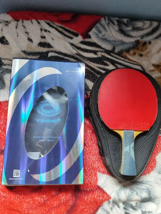 RAQUETE DE TÊNIS DE MESA COM CASE.