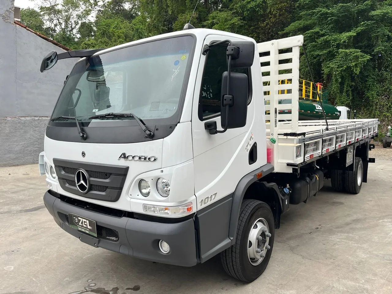 MB ACCELO 1017 ANO 2024/2025
