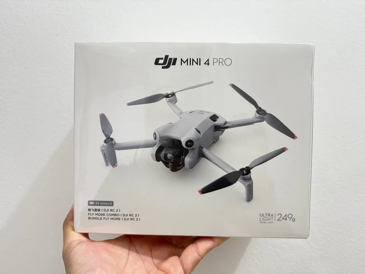 DJI Mini 4 Pro Fly More Combo