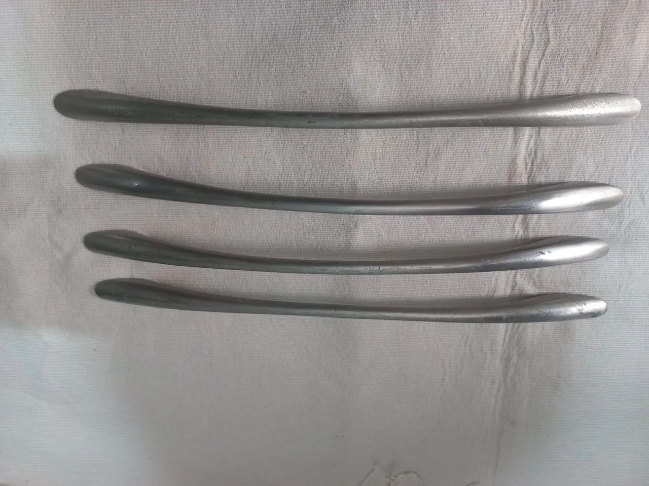 4 puxador de móveis 
