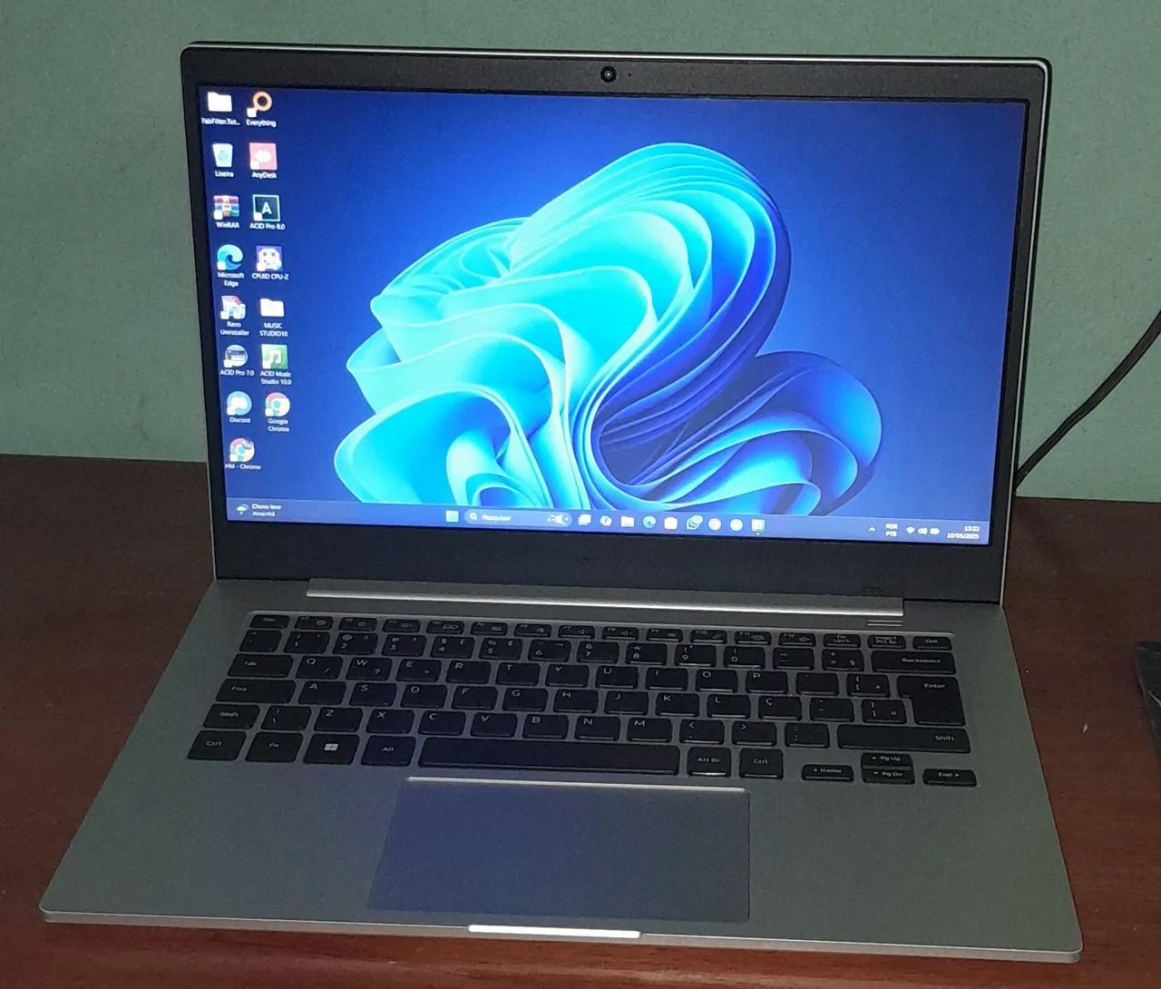 Galaxy Book Go