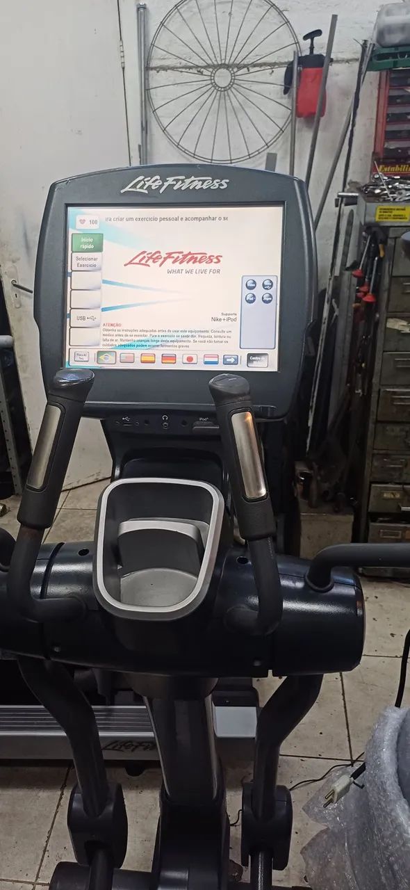 Life Fitness Elíptico
