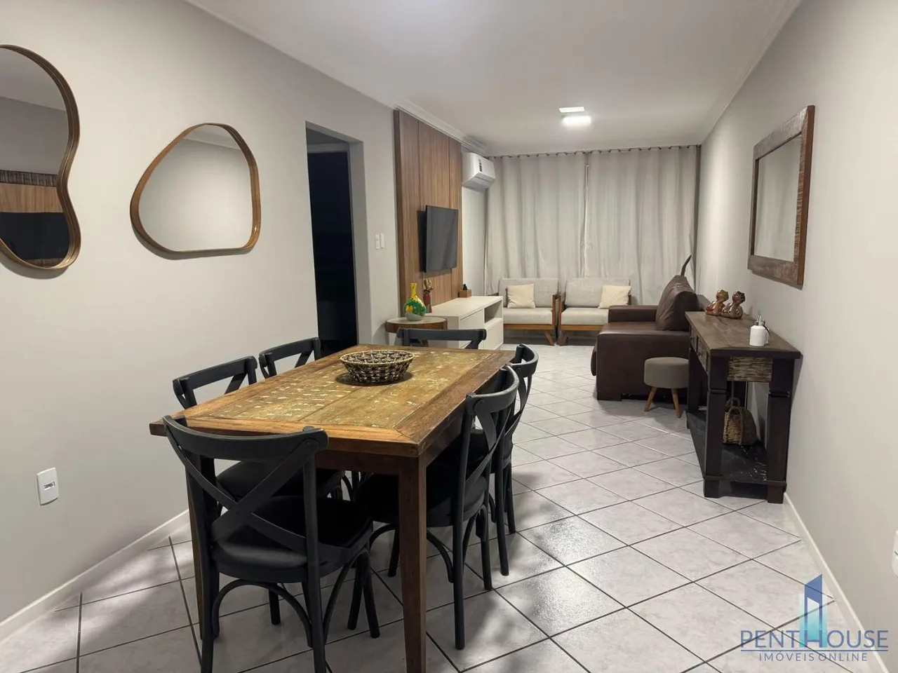 Apartamento Zona Central para Venda em Balneário Camboriú, CENTRO, 2 dormitórios, 2 banhei