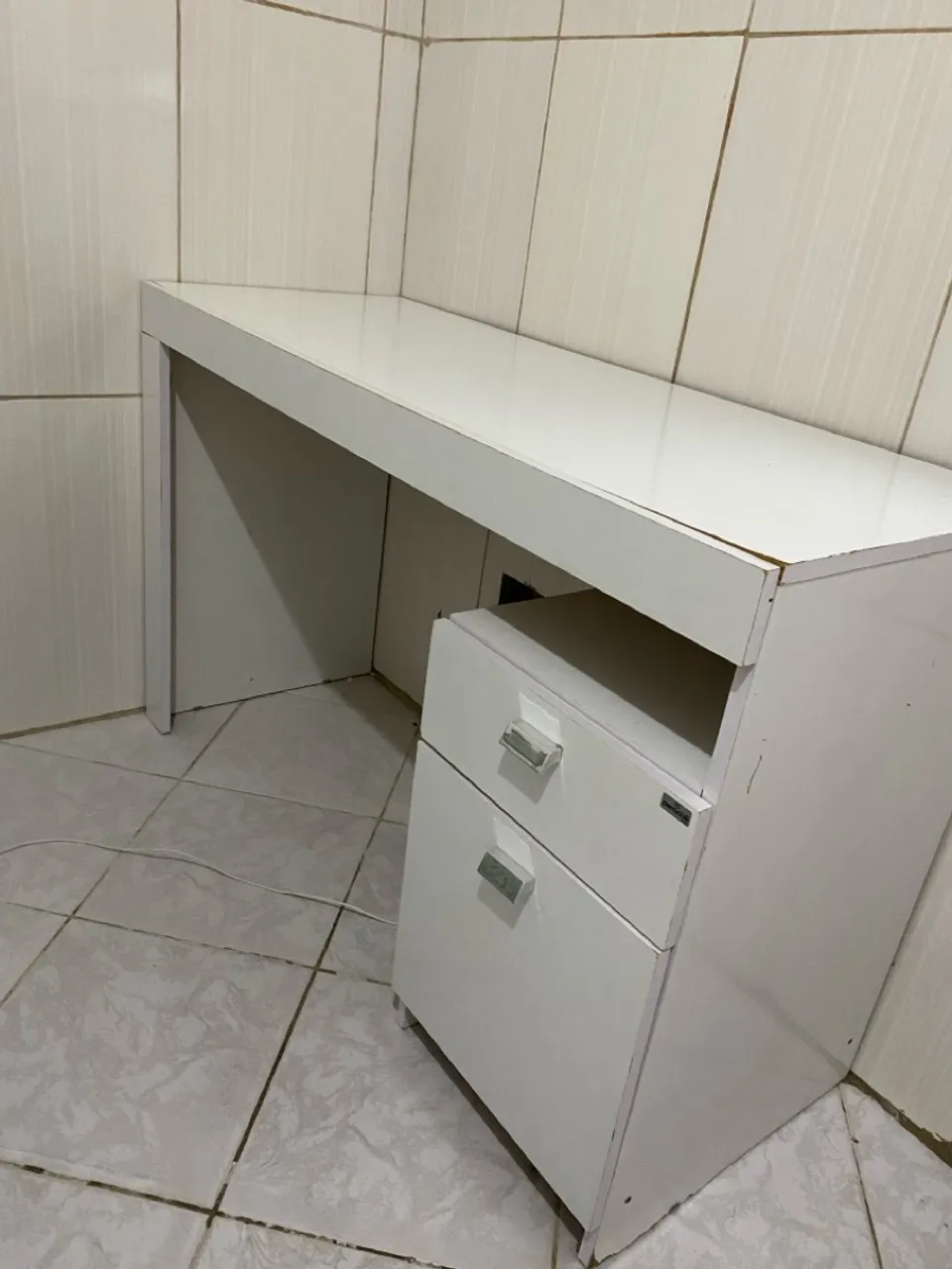 ESCRIVANINHA/MESA COM GAVETA