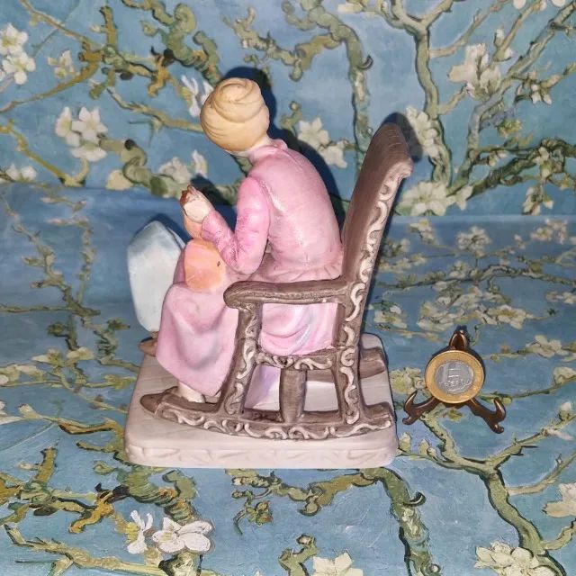 Estatueta de porcelana Norleans Japan, mulher com bebê, 15 cm, década de 1960. Rara!  - Foto 3