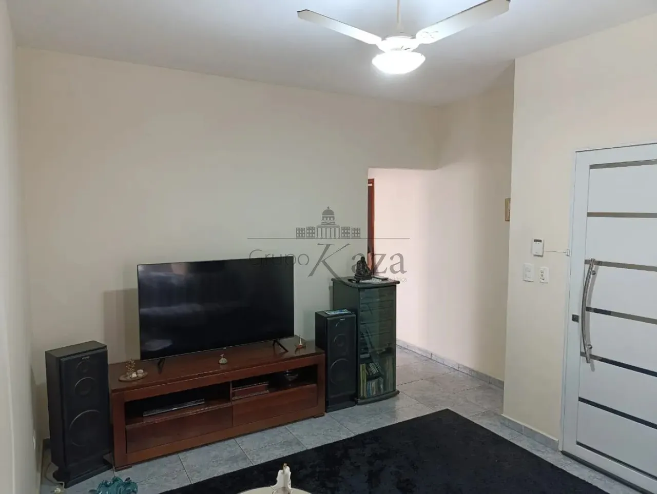 Oportunidade - Casa - Jardim Santa Maria - Jacareí - 4 Dormitórios - 131,30m².