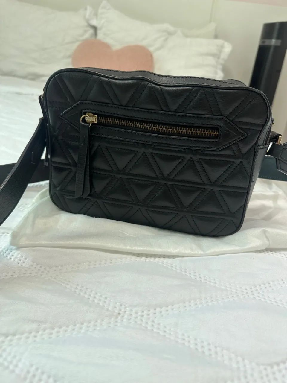 Bolsa Tiracolo Schutz Lili Matelassê Preta