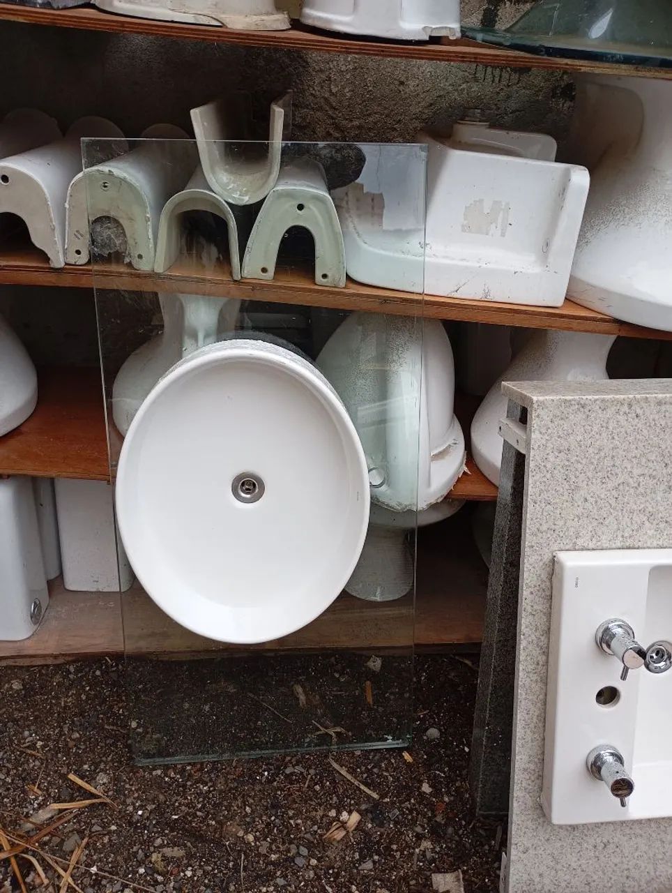 Cubas e Pias de Cerâmica e Outros Materiais - Foto 3
