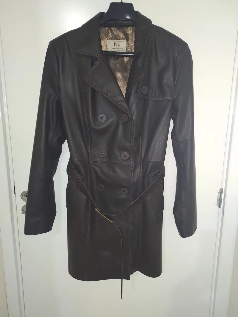 Casaco de couro pelica marrom feminino
