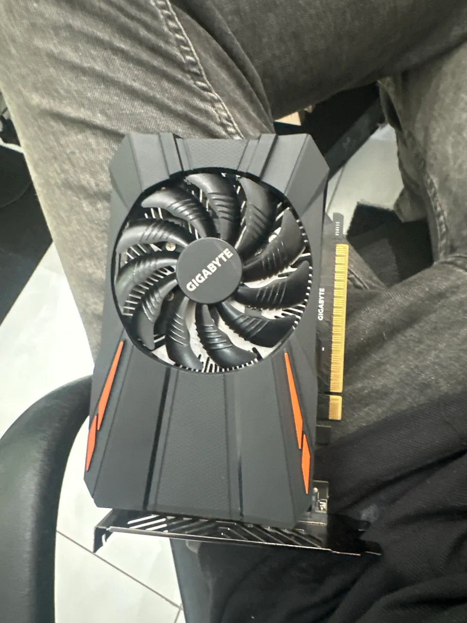 GTX 1050TI gigabyte - Foto 2