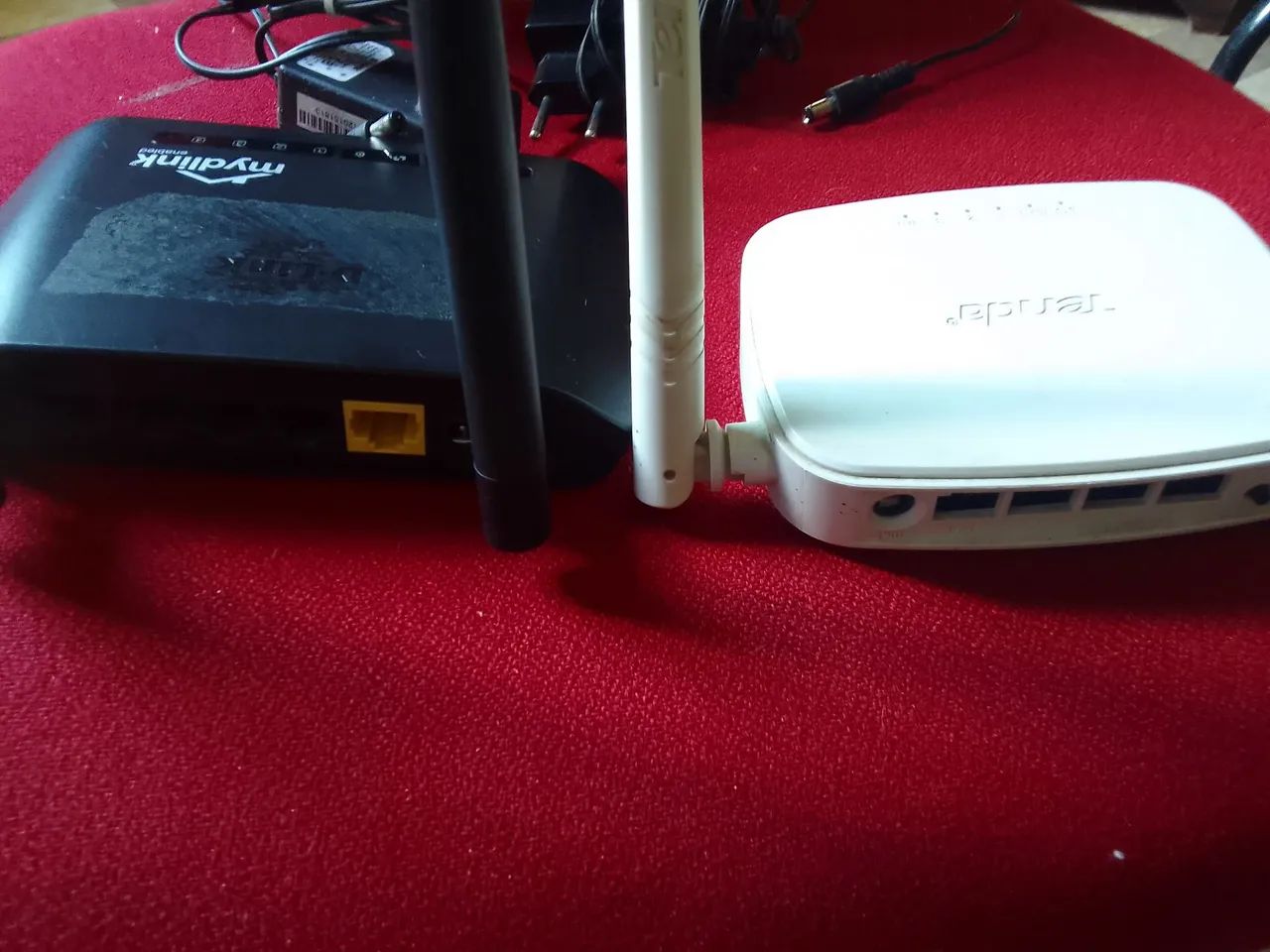 Roteadores D-Link e Tenda - Foto 2
