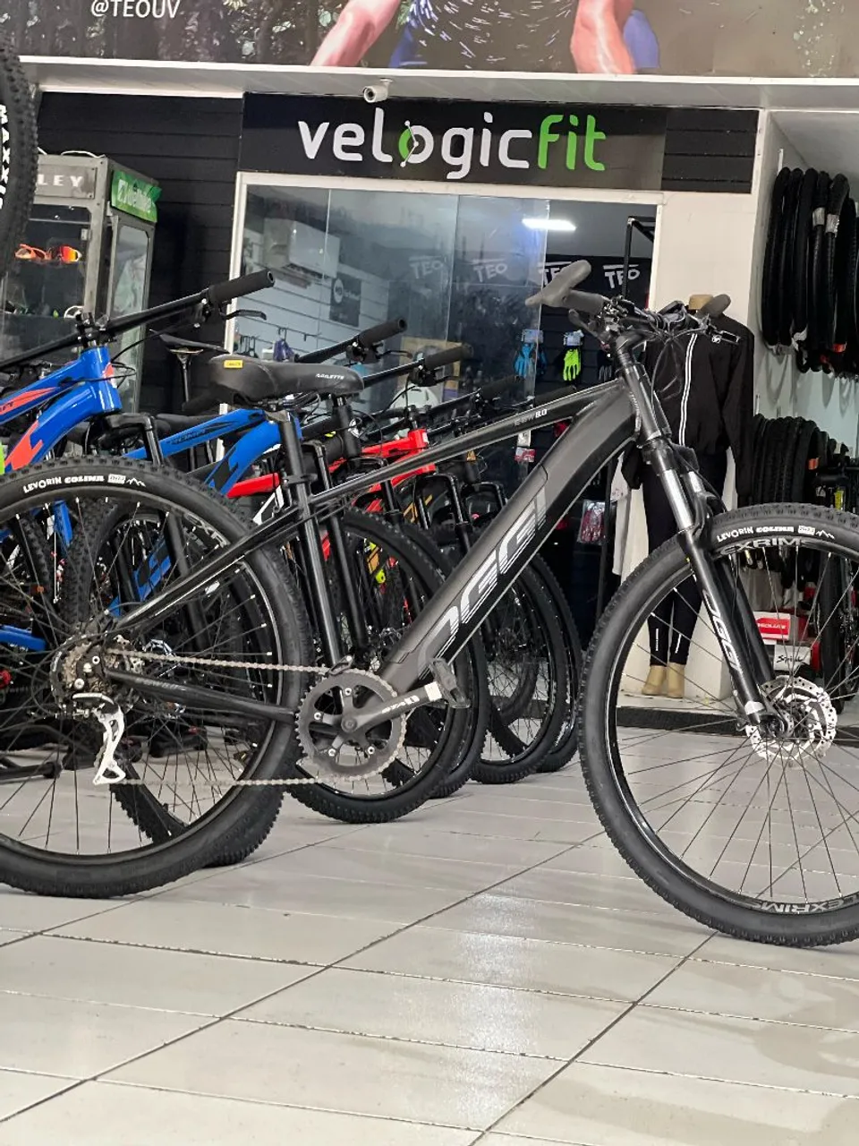Bicicleta OGGI Big Wheel 8.0 2022