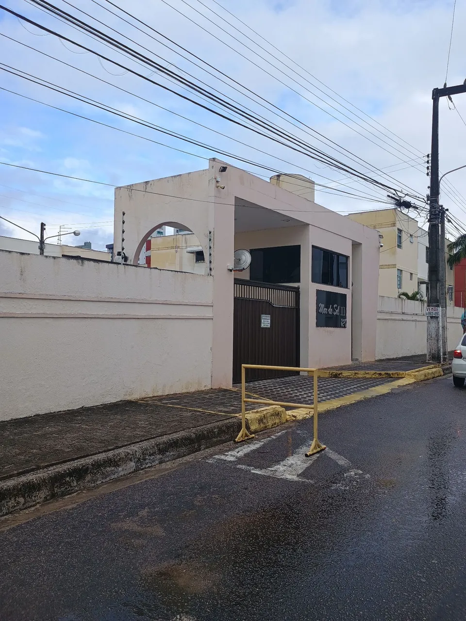 Apto 2/4 suíte R$ 190.000 Capim Macio
