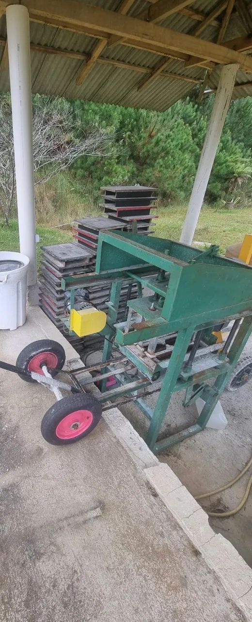 Máquina de Blocos QM-3 Semi-Automática | Semi-nova + Acessórios