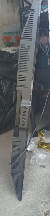 TV CCE LN39G 39 polegadas LED com defeito para retirar peças  - Foto 2