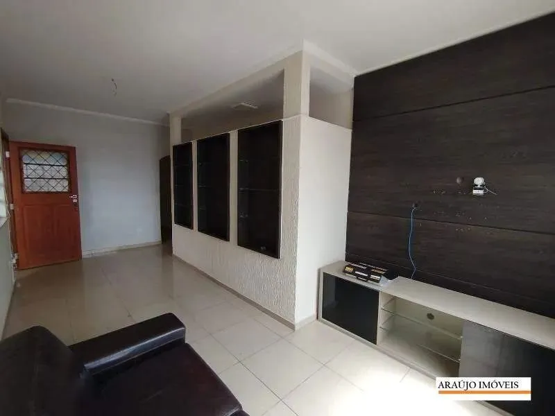 CASA RESIDENCIAL/COMERCIAL NO BAIRRO SANTA EFIGENIA