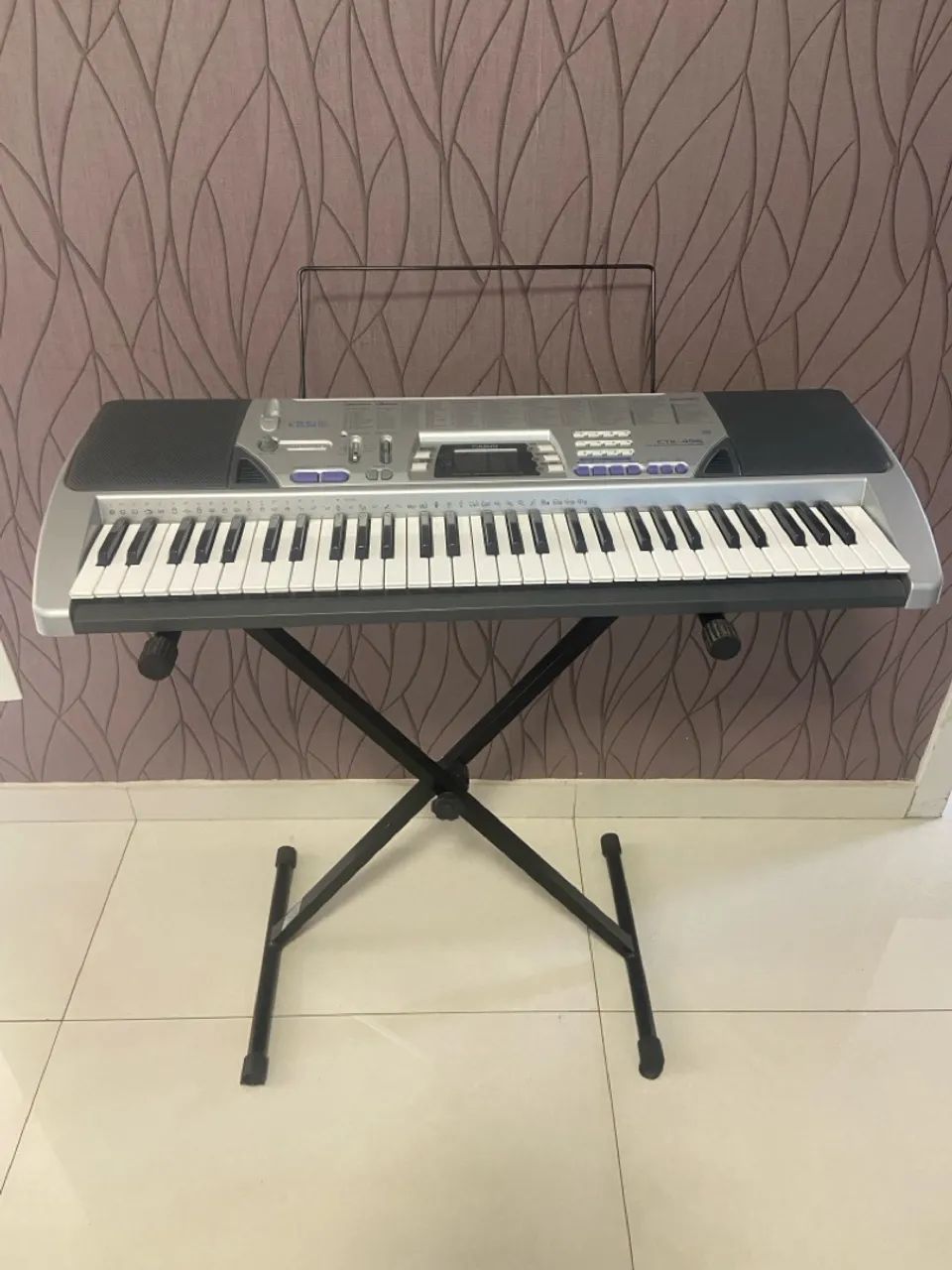 Teclado Casio CTK-496 + Suporte