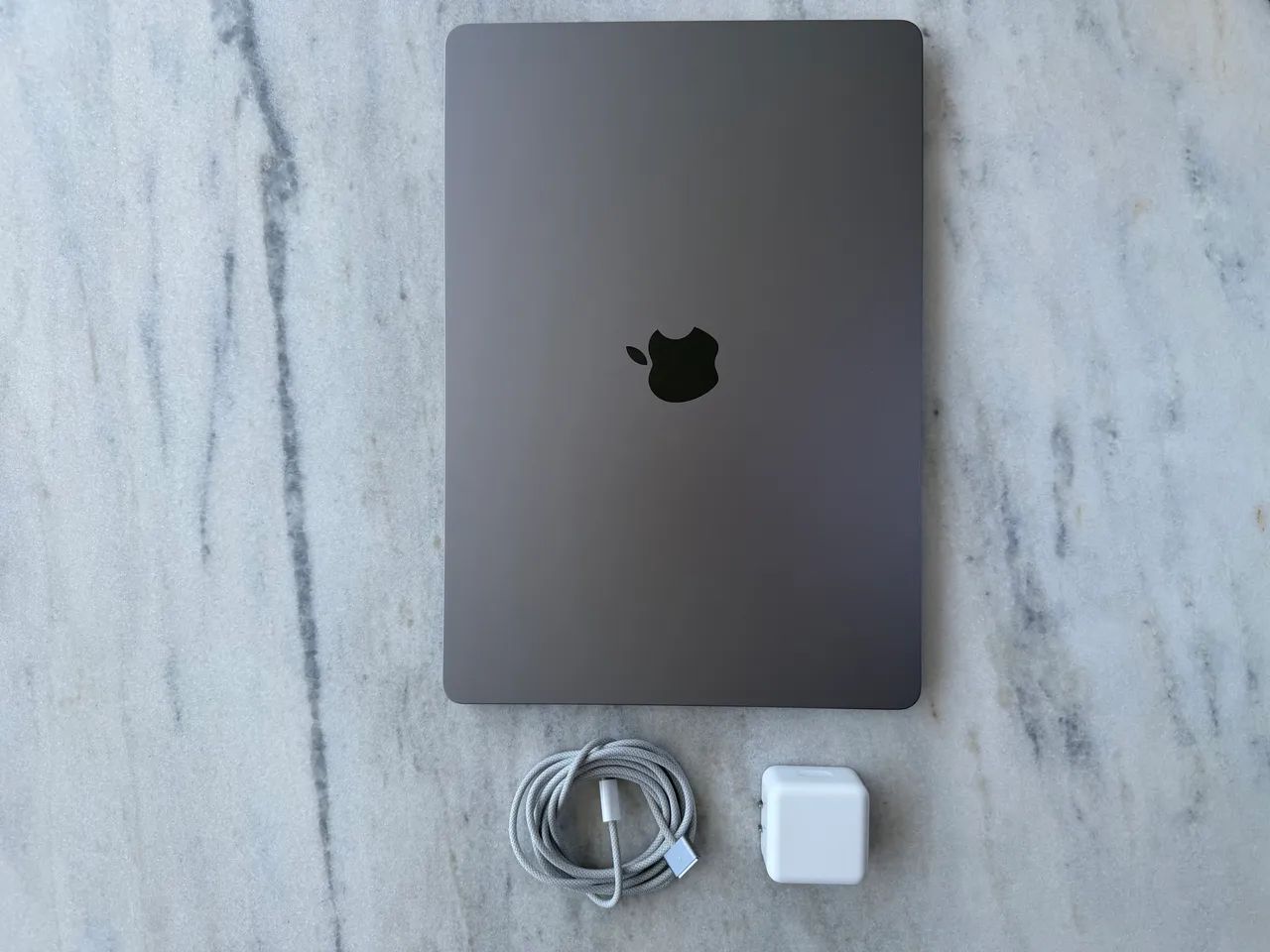 MACBOOK AIR 15" M3 - CINZA ESPACIAL, 8 GB, 256 GB 