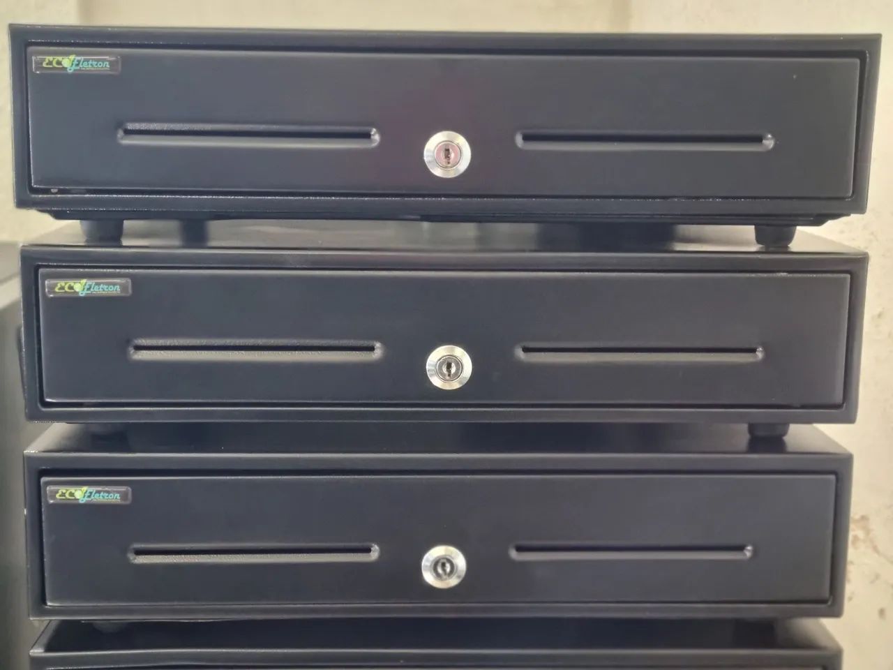 Gaveta para Comércio com Chave Automático Preto 46x46 Ótimo Estado Loja Eco Eletron  - Foto 2