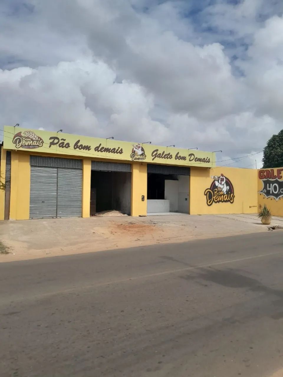 Alugo Ponto Comercial ideal para Padaria na Estrada da Mata