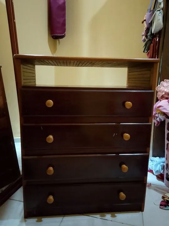 Cômoda de Madeira 5 Gavetas - Foto 2