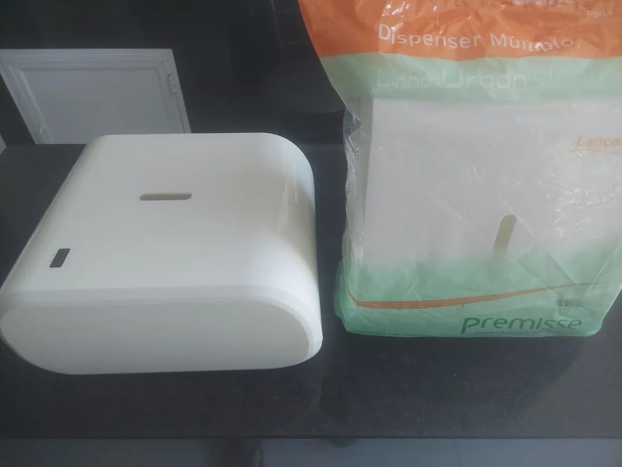 Dispenser de Papel Toalha/Papel higiênico Premisse Linha Urban