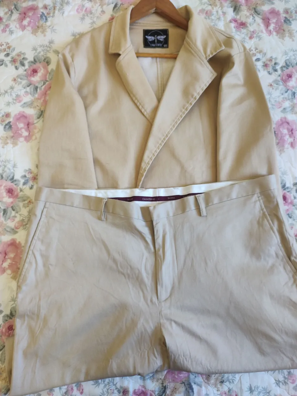 Conjunto Blazer e Calça Social Bege