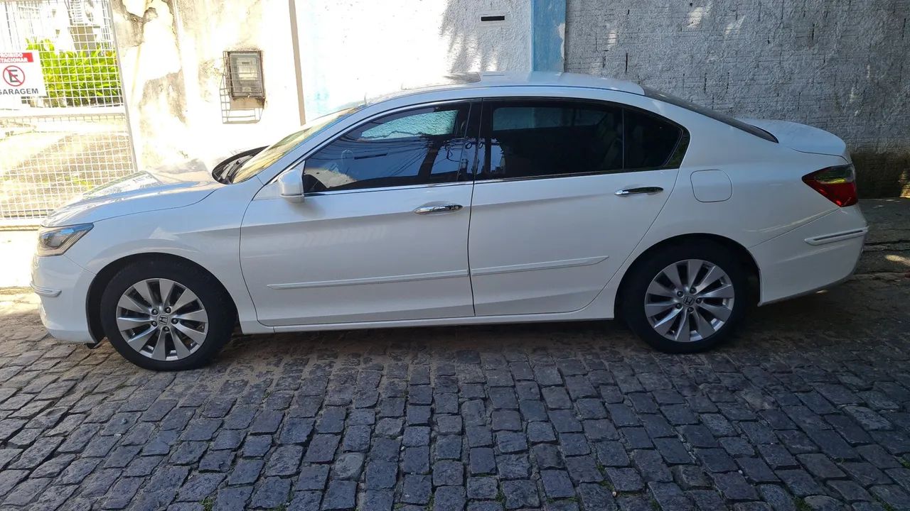 HONDA ACCORD V6 3.5 IMPECAVEL