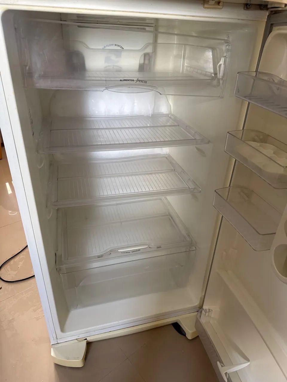 Geladeira Electrolux air Flow system Dc 45 - Foto 2