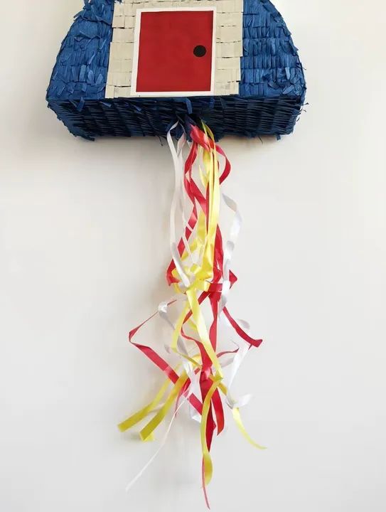 Foguete Piñata para festa infantil Astronauta - Foto 3