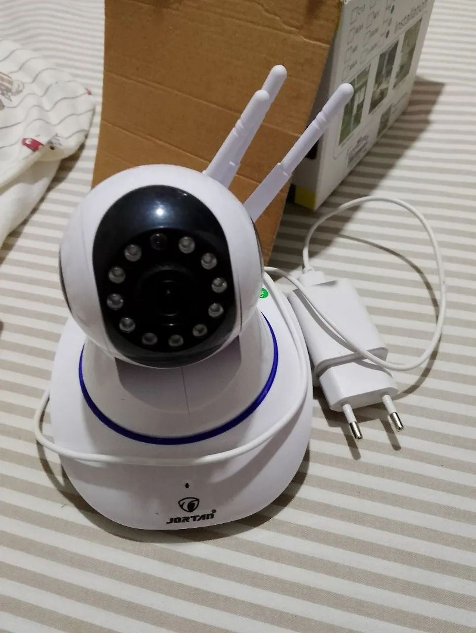 Câmera IP Wi-Fi com visão noturna e áudio - Foto 2