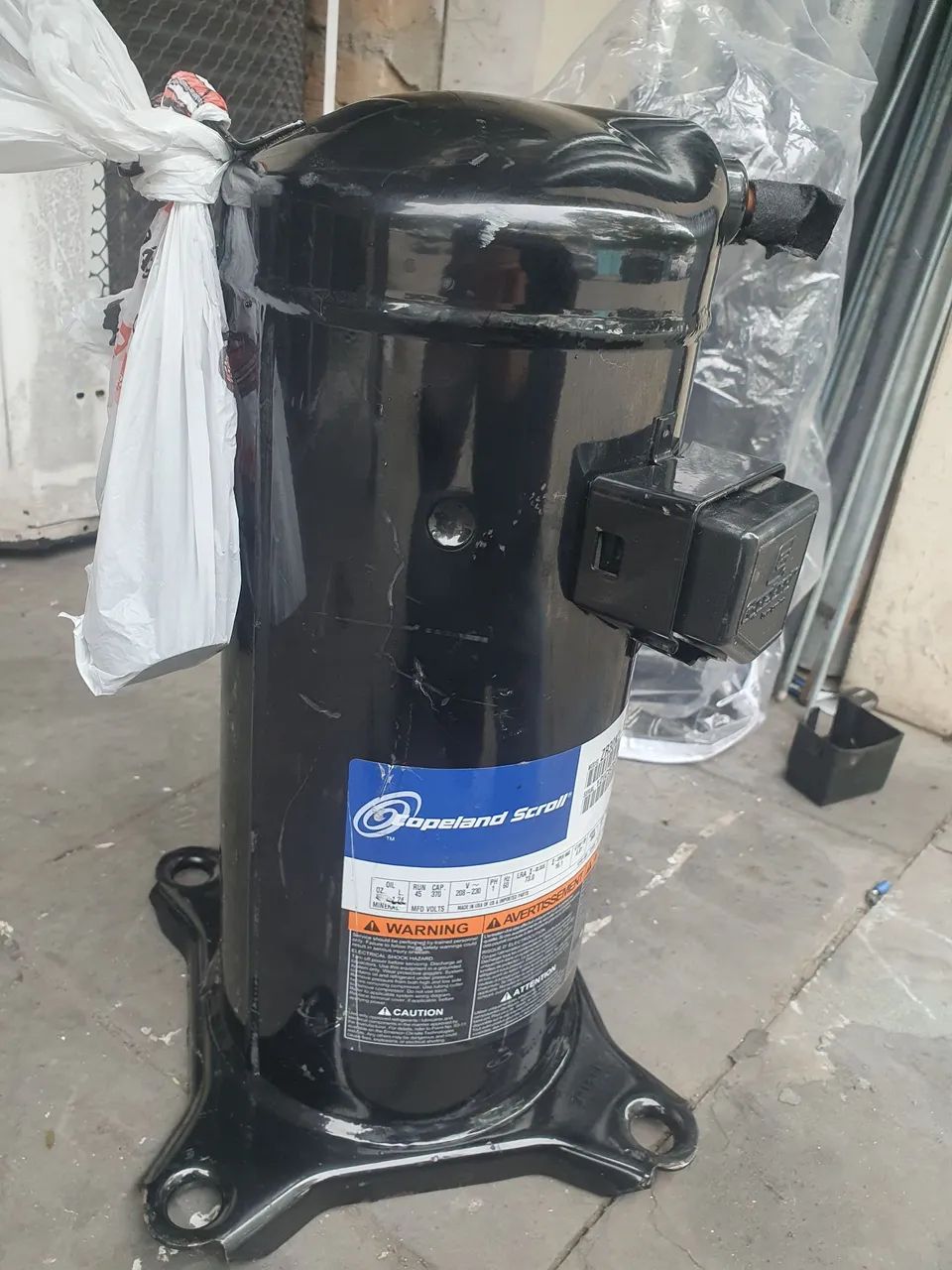 Compressor de Ar Condicionado 30.000 btus Copeland  Scroll 220volts  - Foto 3