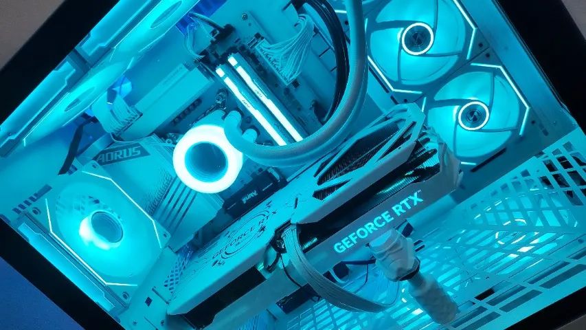Setup Gamer DOS SONHOS Full White | i7 13700K + RTX 4070 Ti  