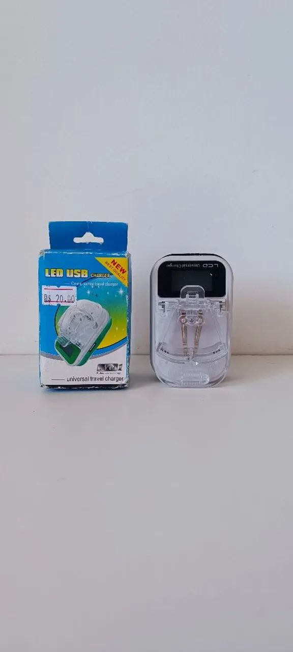 Carregador Universal LED USB