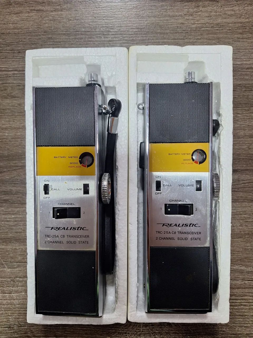 Rádio Transceptor CB Realistic TRC-25A - Vintage - Foto 5