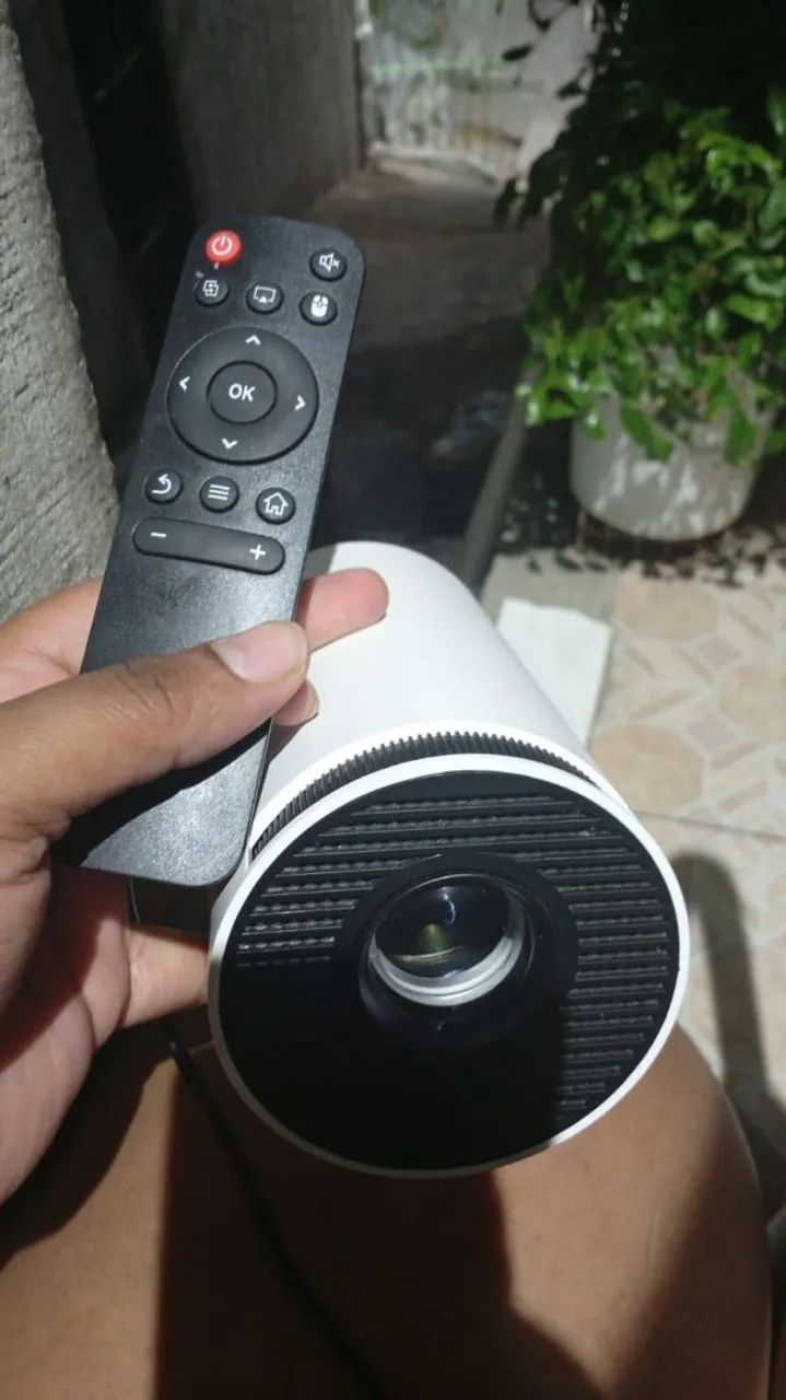 Projector64595627968770120